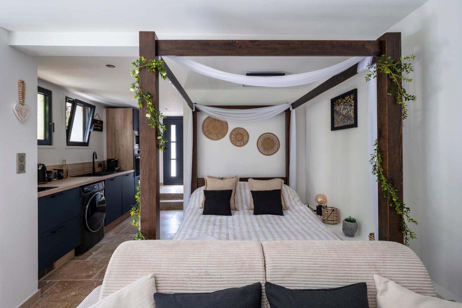 Honey Moon - Romantique Jacuzzi Et Ecran Cinema Apartment