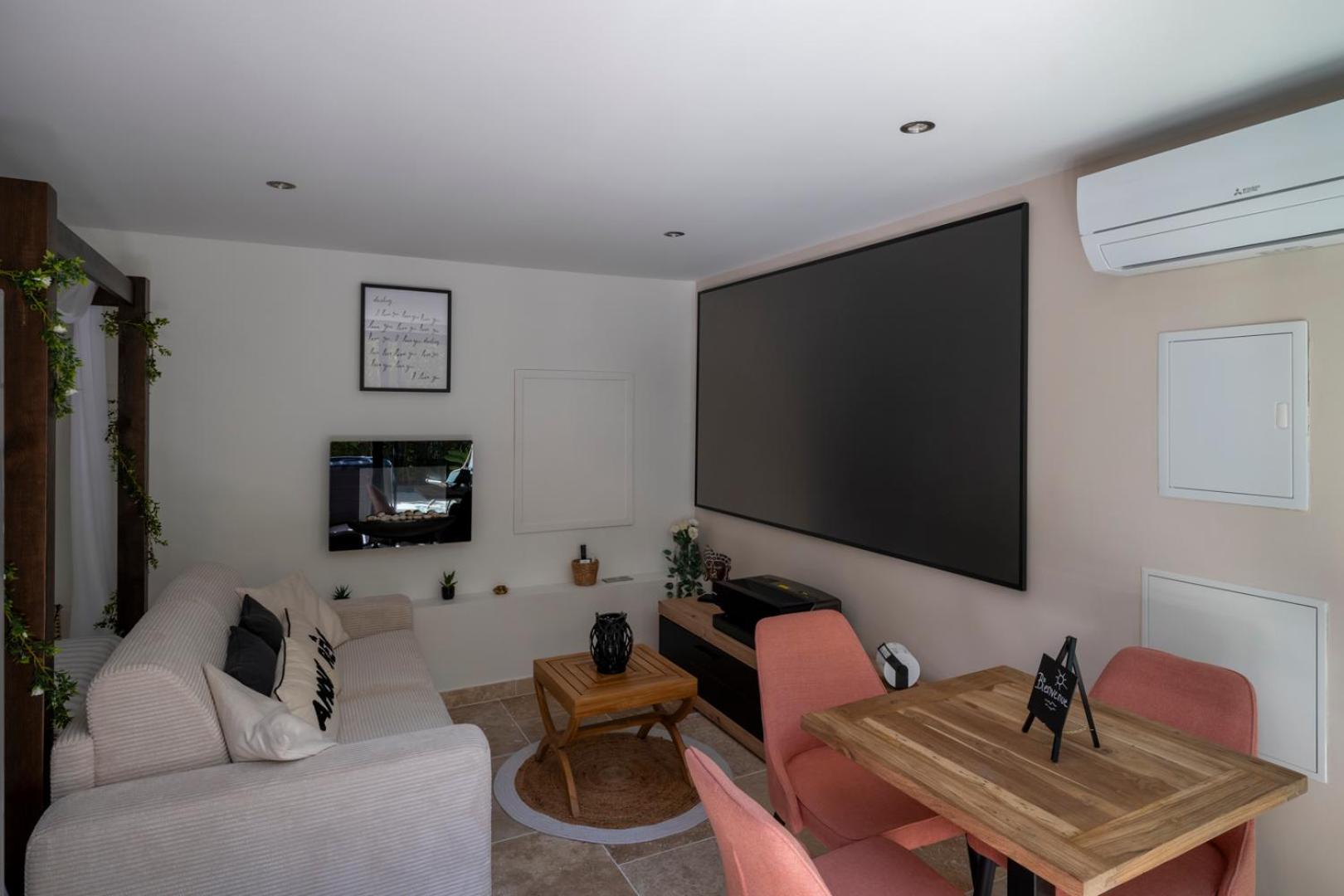 Apartment Honey Moon - Romantique Jacuzzi Et Ecran Cinema *