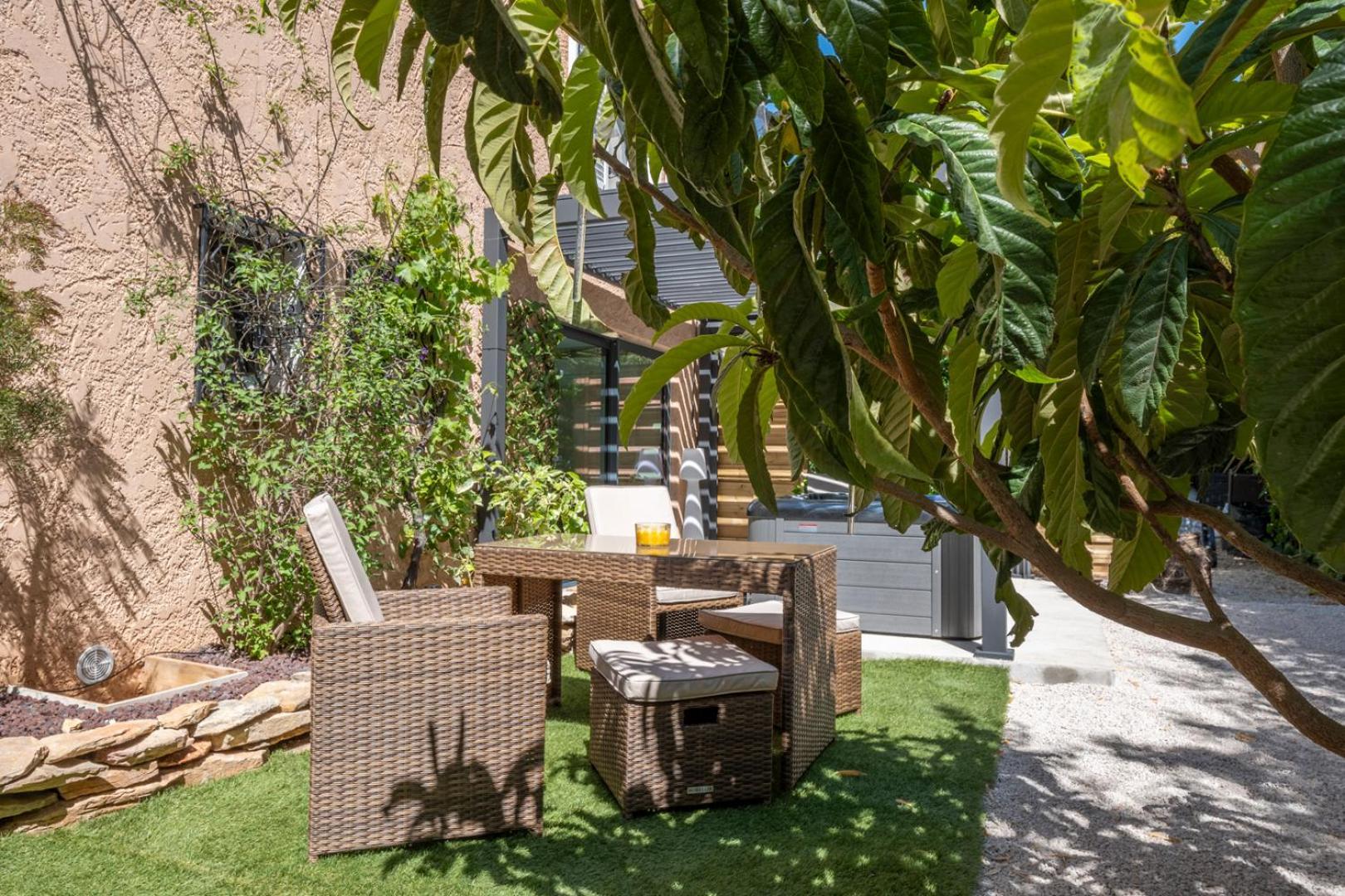 Honey Moon - Romantique Jacuzzi Et Ecran Cinema Apartment *