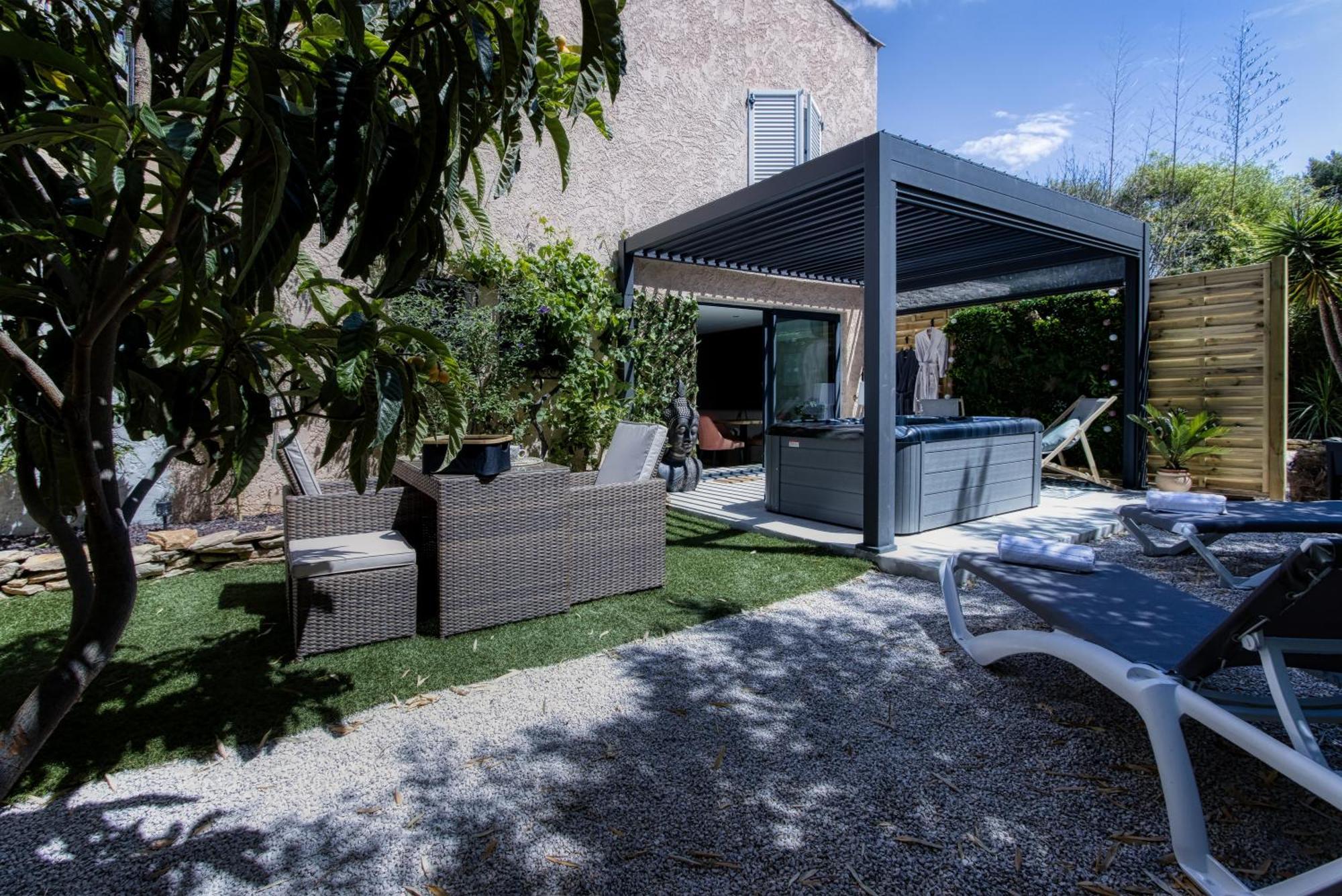 Honey Moon - Romantique Jacuzzi Et Ecran Cinema *
